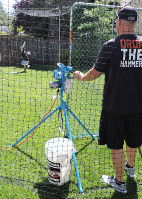 PS50™ BASEBALL AND SOFTBALL PITCHING MACHINE