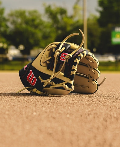 2025 A1000 PF11 11” Infield Baseball Glove Blonde/navy/Red