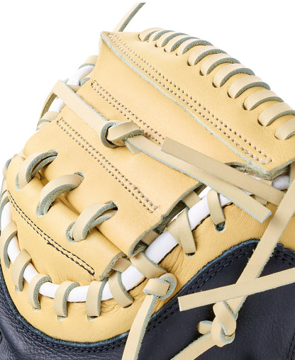 2027 A700® 32.5” Baseball Catcher’s Mitt